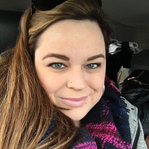 Meet your Posher, Alicia